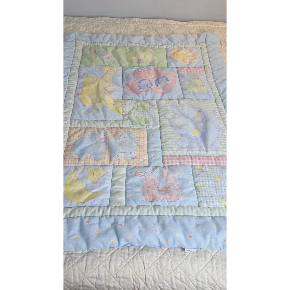 Vintage Baby Quilt Noah's Ark Animals Pastel Crib Quilt 40 x 30